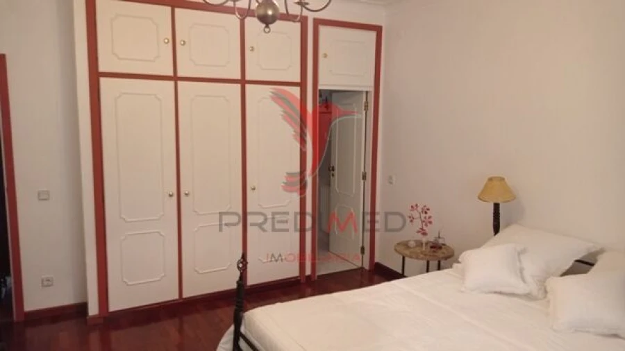 Moradia T5 para Venda em Espírito Santo, Nossa Senhora da Graça e São Simão Foto 15