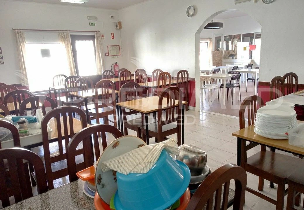 Loja para Venda em Miragaia e Marteleira Foto 15