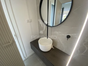 Moradia T3 para Venda em Charneca de Caparica e Sobreda