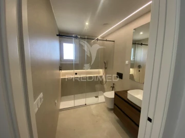 Moradia T3 para Venda em Charneca de Caparica e Sobreda