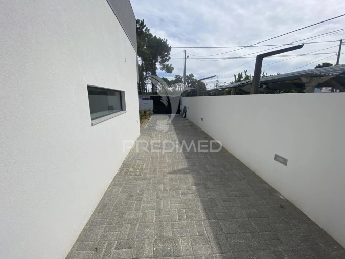 Moradia T3 para Venda em Charneca de Caparica e Sobreda Foto 14