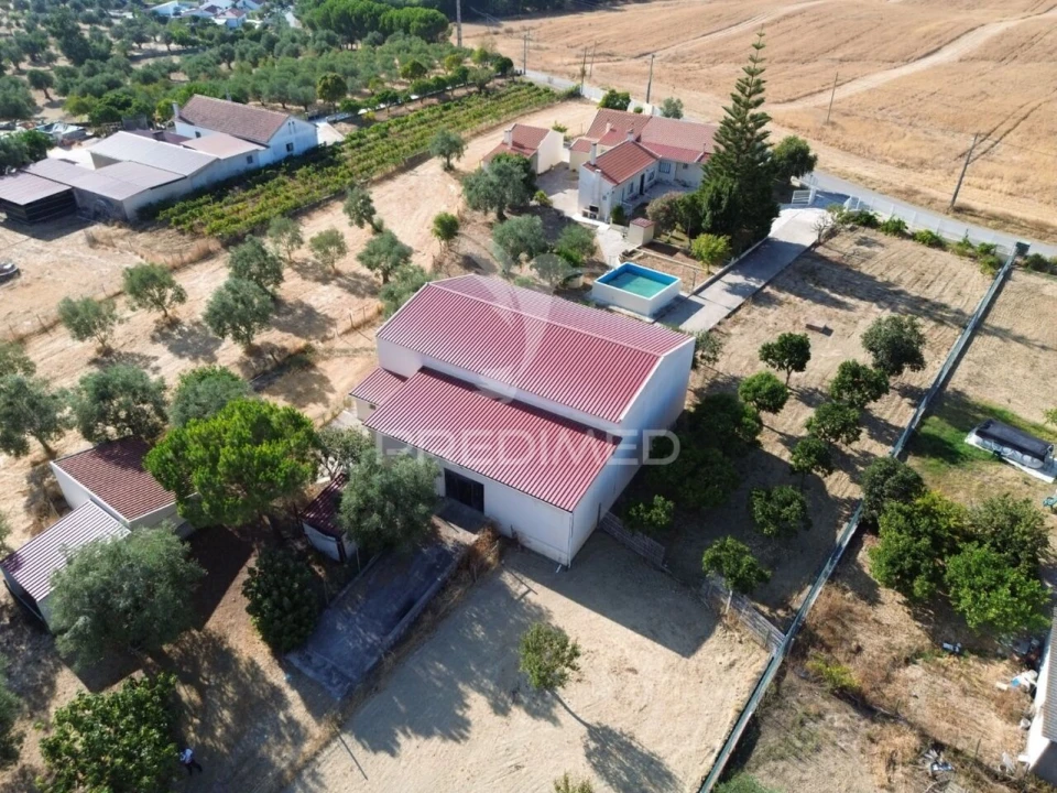 Moradia T4 para Venda em Casével e Vaqueiros Foto 6