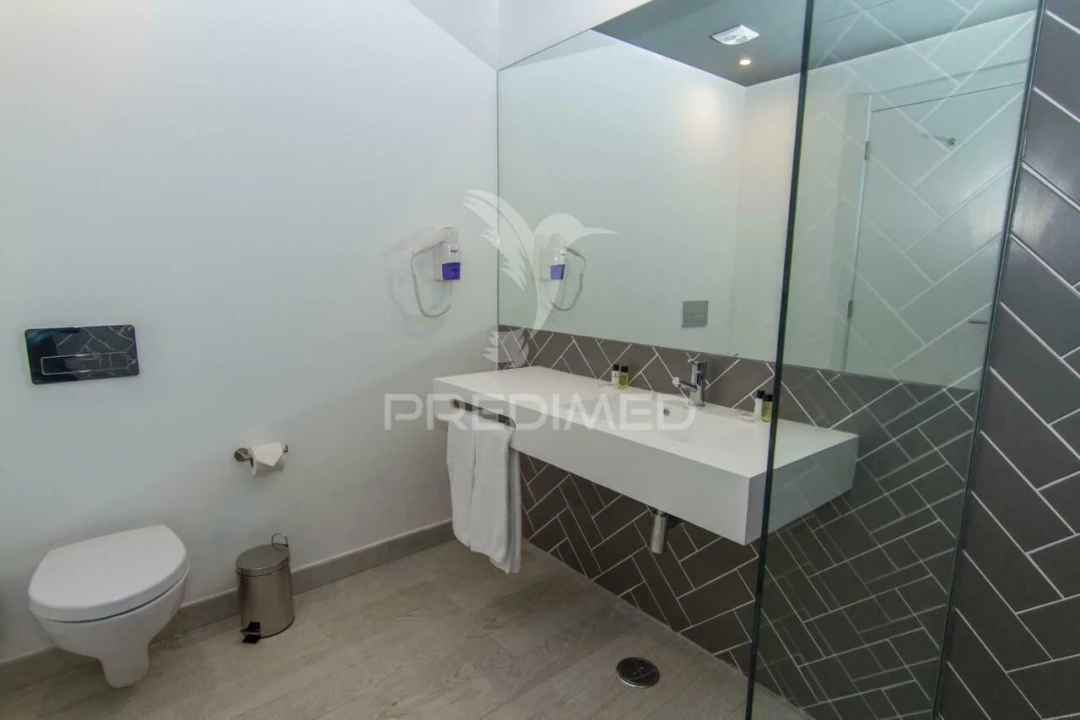 Apartamento T0 para Venda em Estômbar e Parchal Foto 14