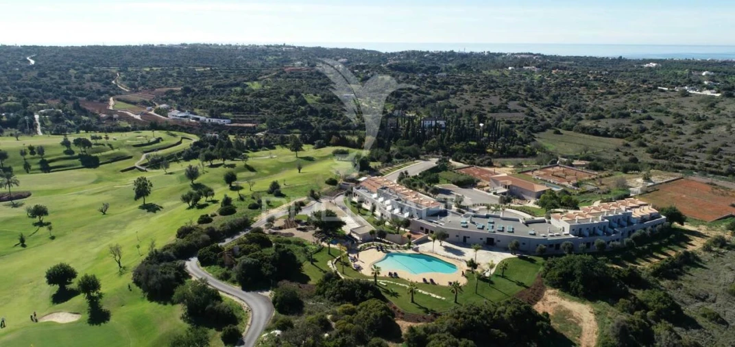 Apartamento T0 para Venda em Estômbar e Parchal Foto 28