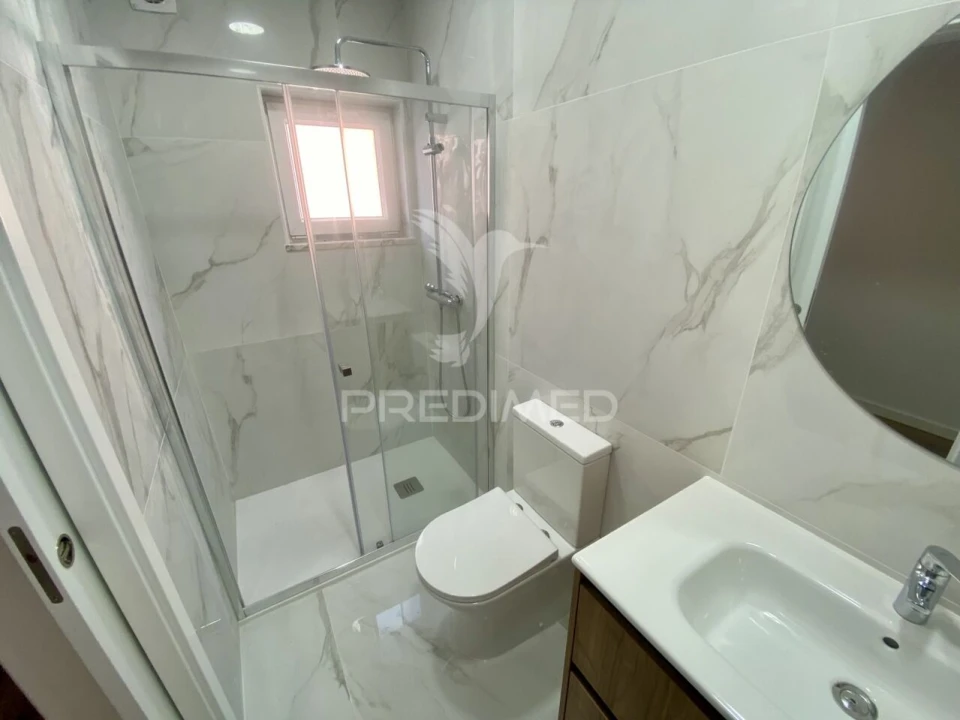 Moradia T3 para Venda em Charneca de Caparica e Sobreda Foto 9