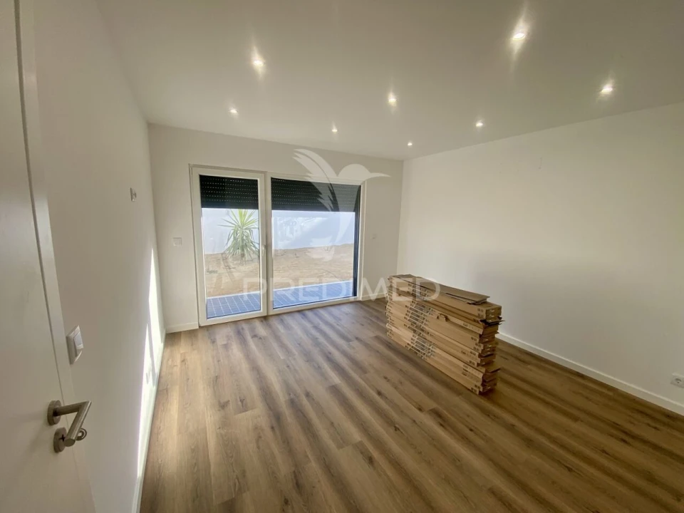 Moradia T3 para Venda em Charneca de Caparica e Sobreda Foto 18