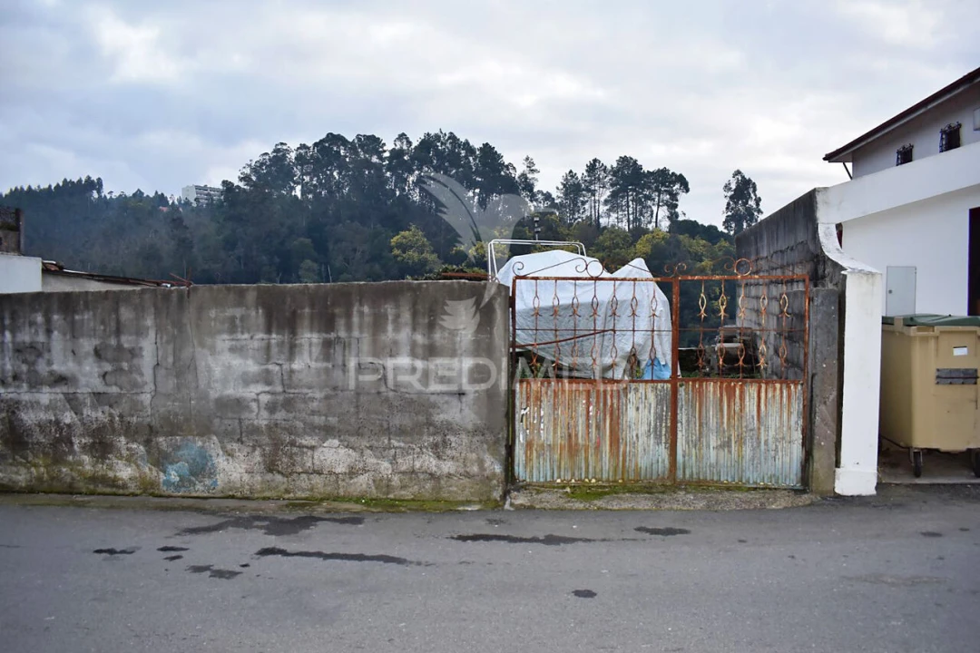 Moradia T3 para Venda em Foz do Sousa e Covelo Foto 17