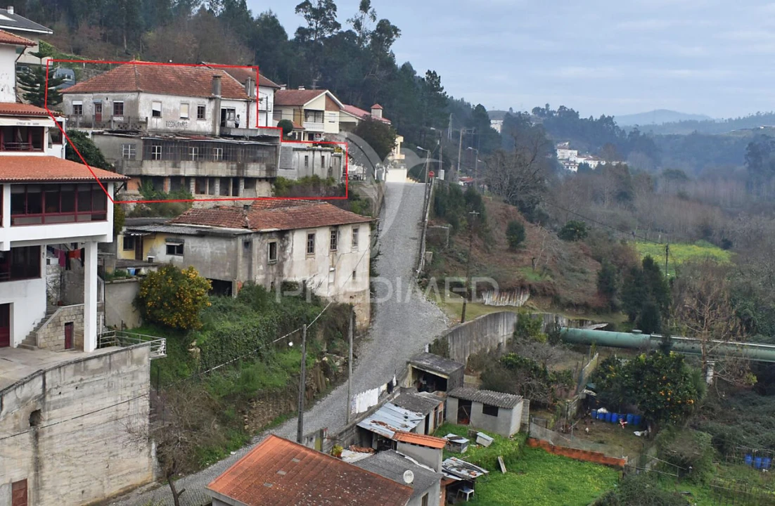 Moradia T3 para Venda em Foz do Sousa e Covelo Foto 3