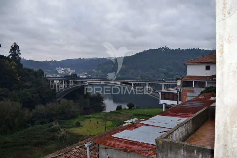 Moradia T3 para Venda em Foz do Sousa e Covelo Foto 6