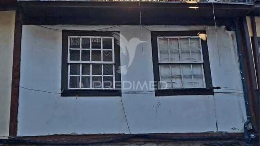 Prédio para Venda em Oliveira, São Paio e São Sebastião