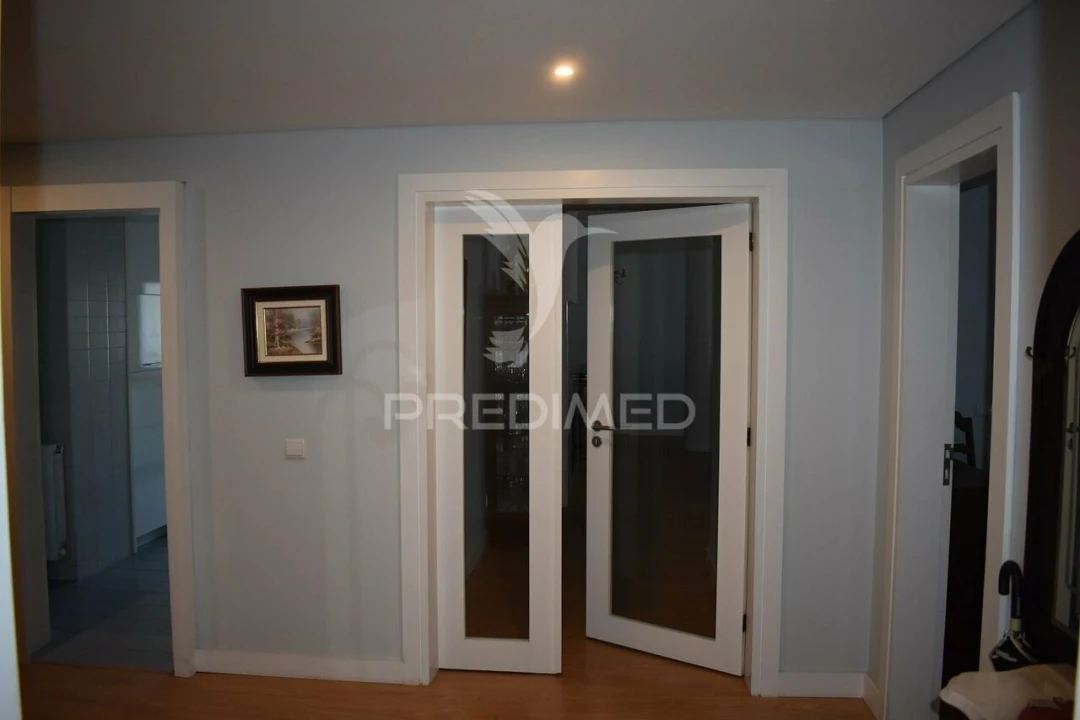 Apartamento T4 para Venda em Mafamude e Vilar do Paraíso Foto 23