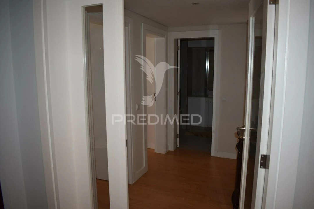 Apartamento T4 para Venda em Mafamude e Vilar do Paraíso Foto 25