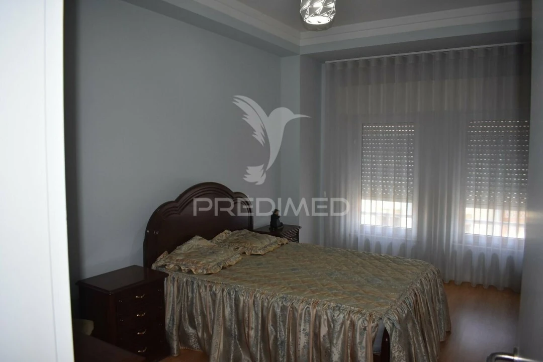 Apartamento T4 para Venda em Mafamude e Vilar do Paraíso Foto 17