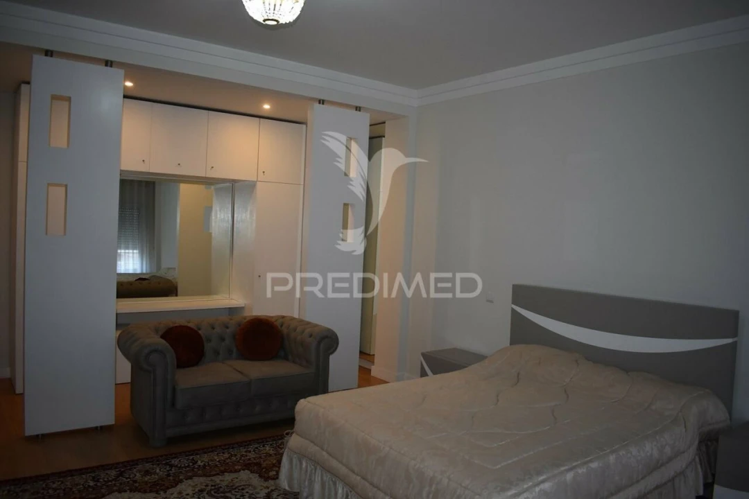 Apartamento T4 para Venda em Mafamude e Vilar do Paraíso Foto 33