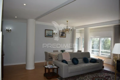 Apartamento T4 para Venda em Mafamude e Vilar do Paraíso