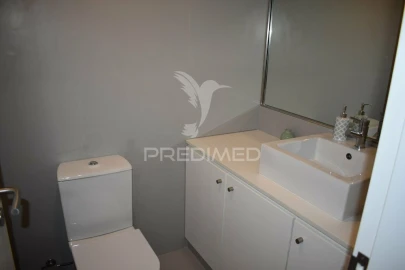 Apartamento T4 para Venda em Mafamude e Vilar do Paraíso