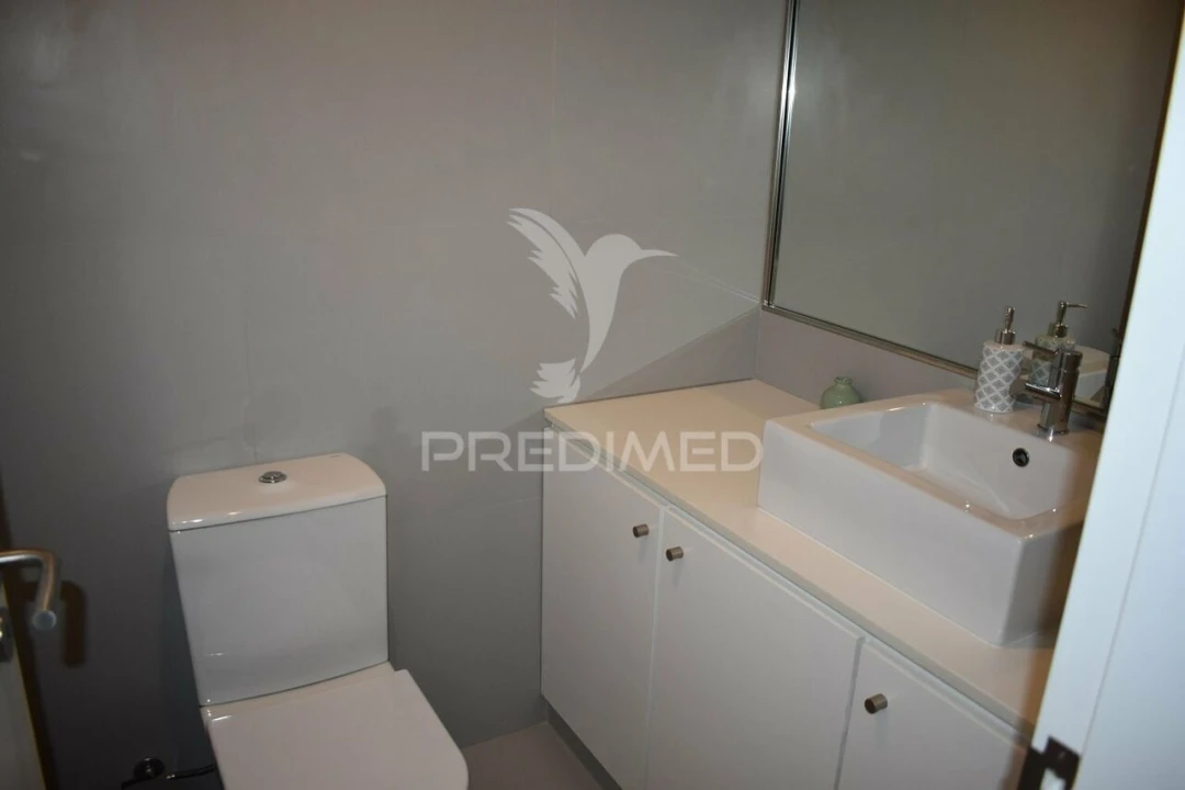 Apartamento T4 para Venda em Mafamude e Vilar do Paraíso Foto 26