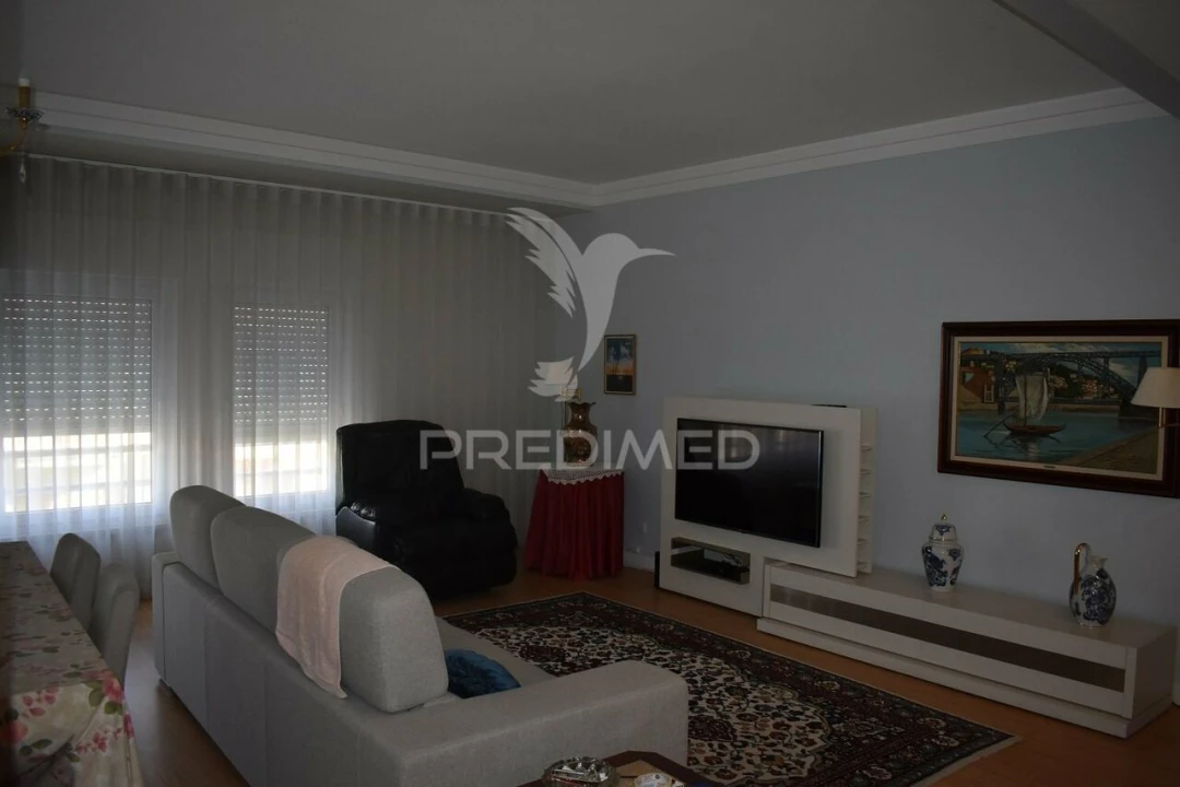 Apartamento T4 para Venda em Mafamude e Vilar do Paraíso Foto 6