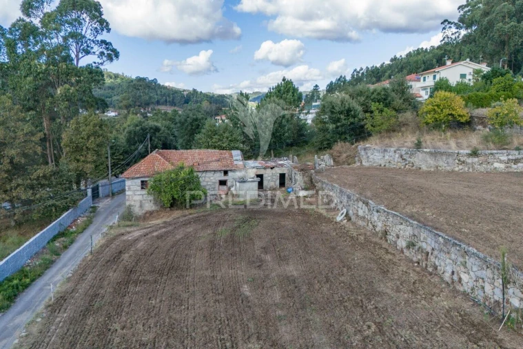 Moradia T3 para Venda em Airão Santa Maria, Airão São João e Vermil Foto 25