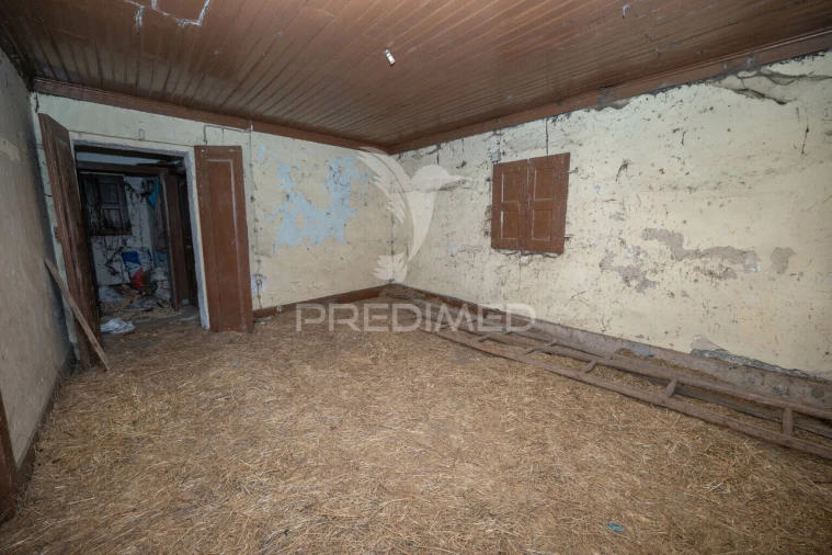 Moradia T3 para Venda em Airão Santa Maria, Airão São João e Vermil Foto 26