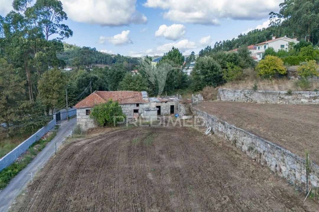 Moradia T3 para Venda em Airão Santa Maria, Airão São João e Vermil Foto 25