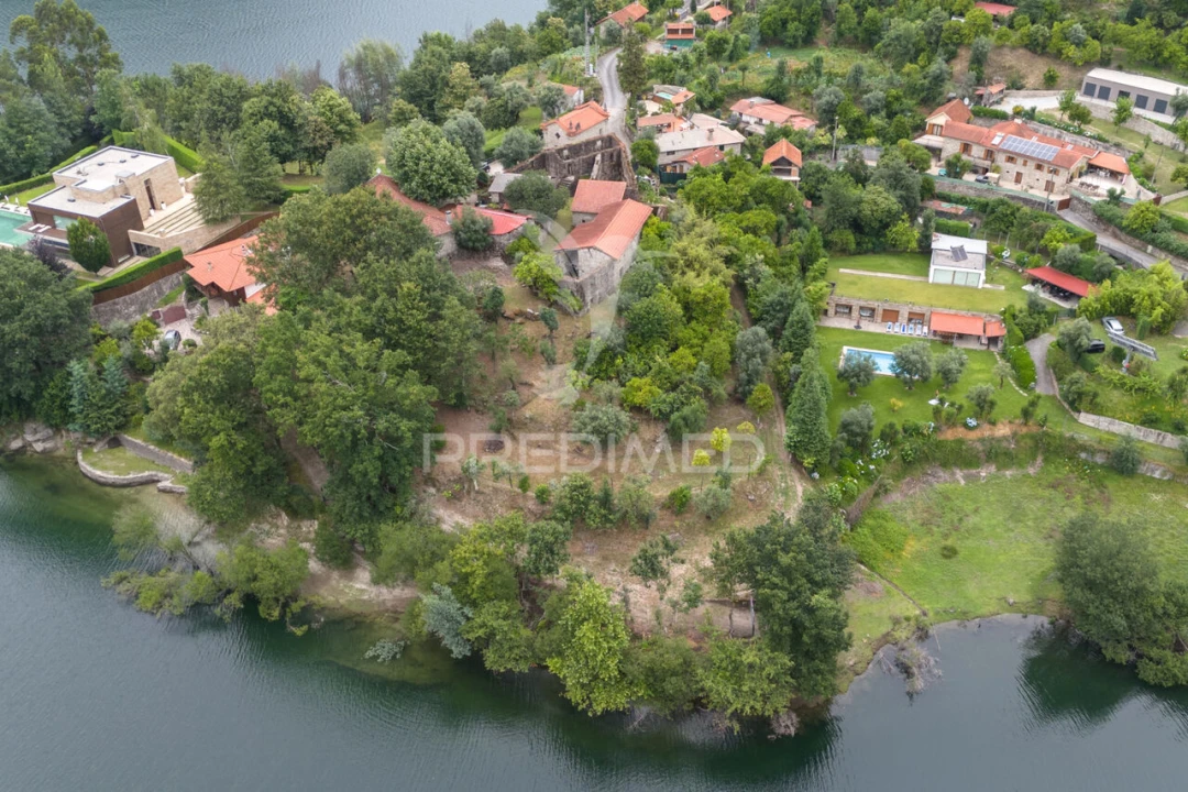 Moradia T3 para Venda em Caniçada e Soengas Foto 2