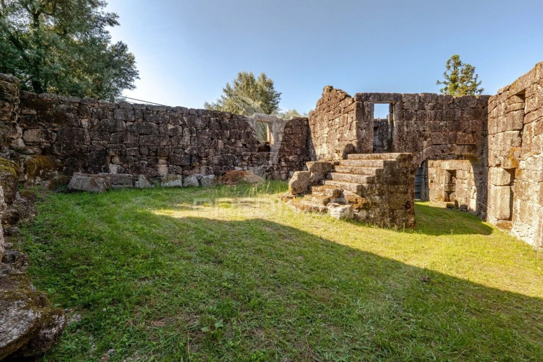 Moradia T3 para Venda em Caniçada e Soengas Foto 32