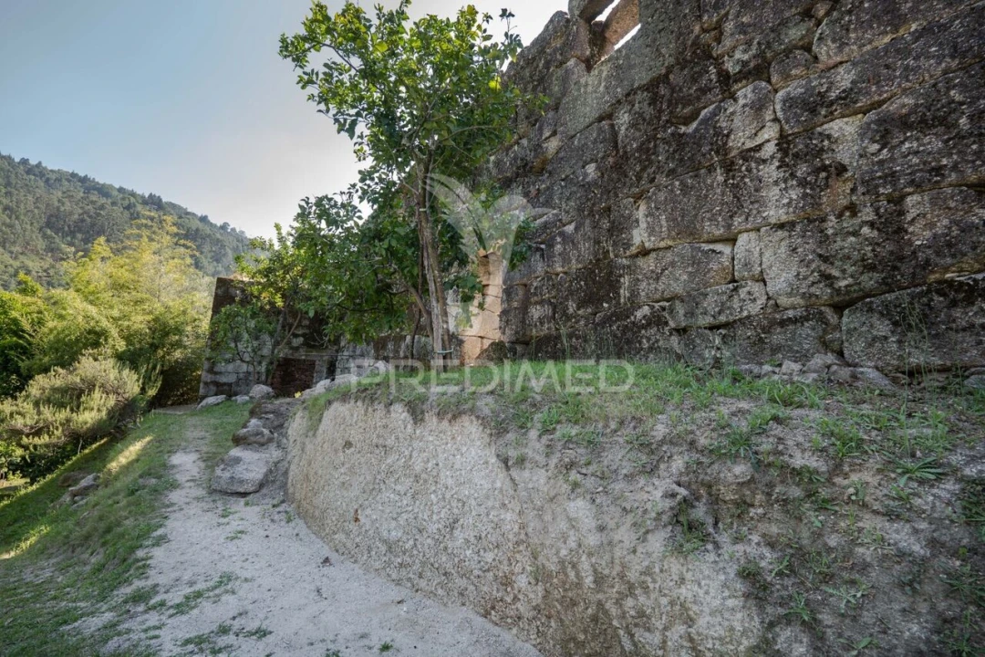 Moradia T3 para Venda em Caniçada e Soengas Foto 19