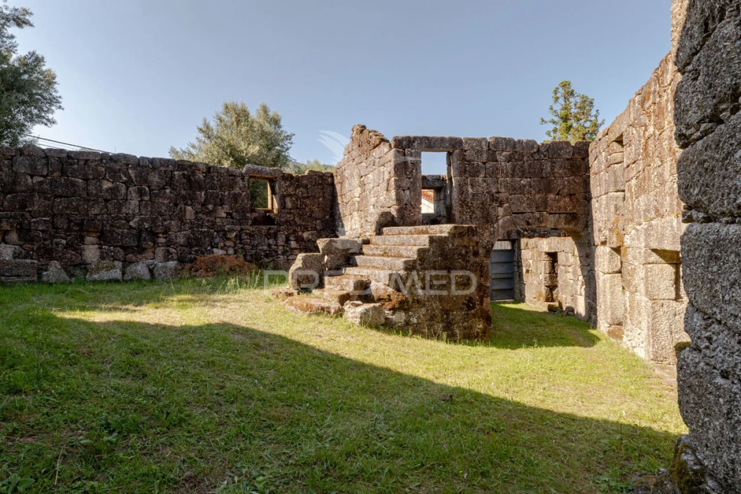 Moradia T3 para Venda em Caniçada e Soengas Foto 28