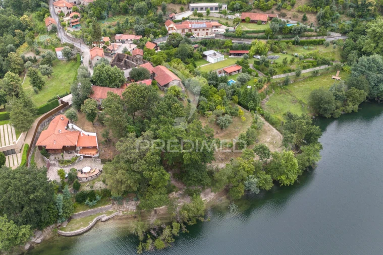 Moradia T3 para Venda em Caniçada e Soengas Foto 6