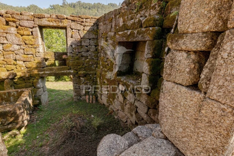 Moradia T3 para Venda em Caniçada e Soengas Foto 22