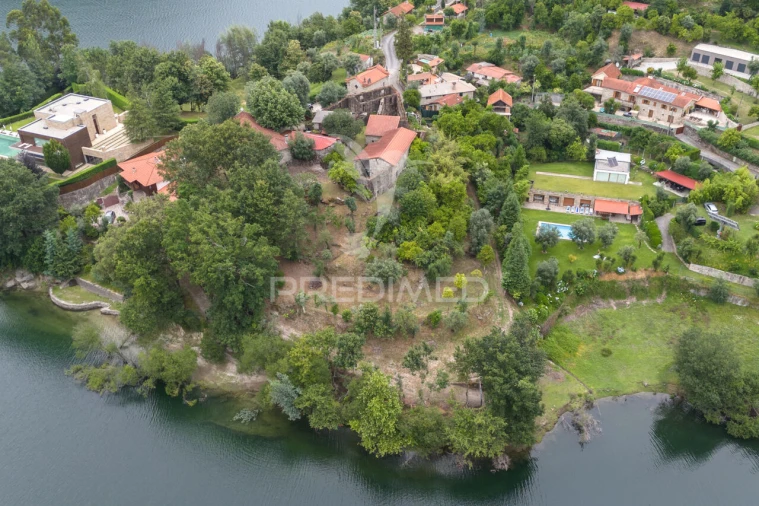 Moradia T3 para Venda em Caniçada e Soengas Foto 2