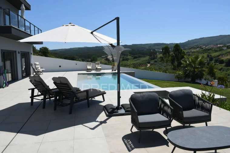 Moradia T3 para Venda em Lamas e Cercal Foto 13