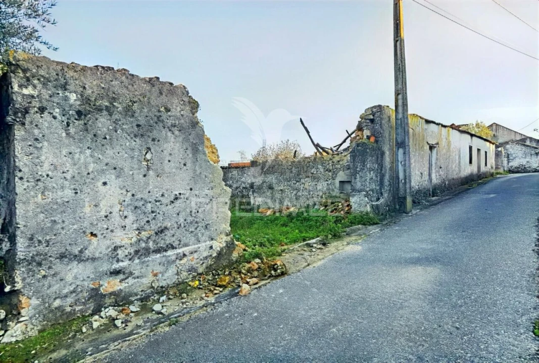 Moradia T3 para Venda em Malhou, Louriceira e Espinheiro Foto 9