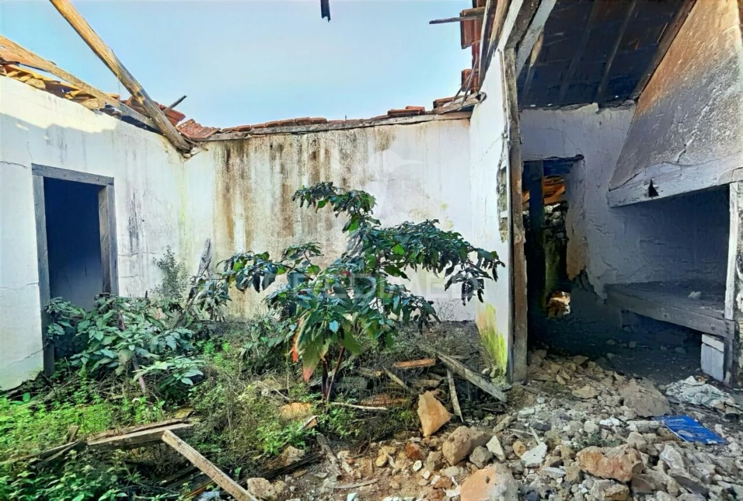 Moradia T3 para Venda em Malhou, Louriceira e Espinheiro Foto 31