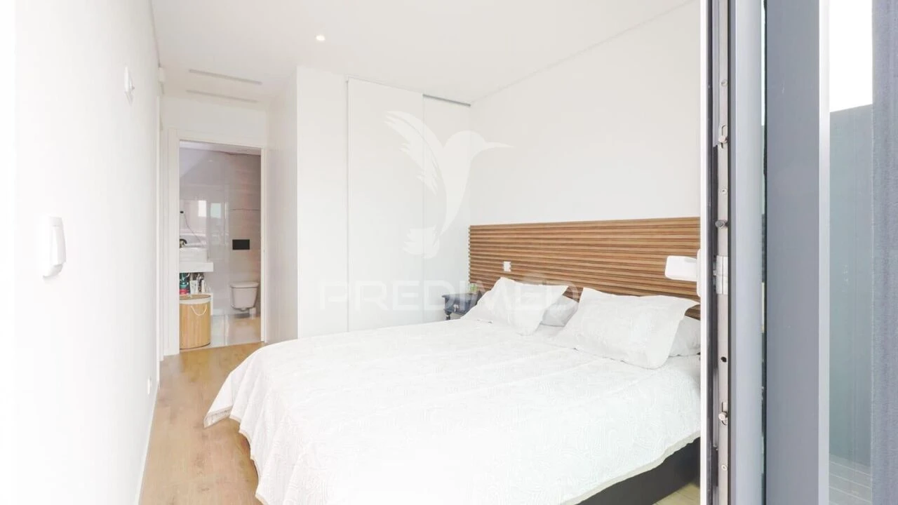 Apartamento T2 para Venda em Glória e Vera Cruz Foto 12