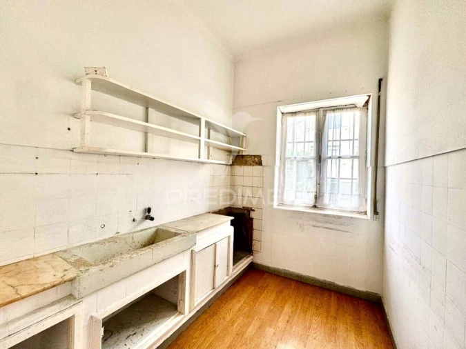 Loja para Arrendamento em Oliveira, São Paio e São Sebastião Foto 22