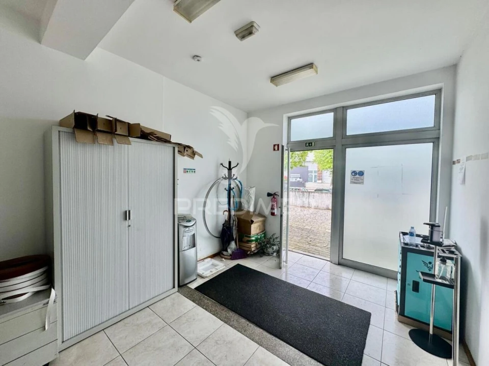 Armazém para Arrendamento em Sande Vila Nova e Sande São Clemente Foto 11