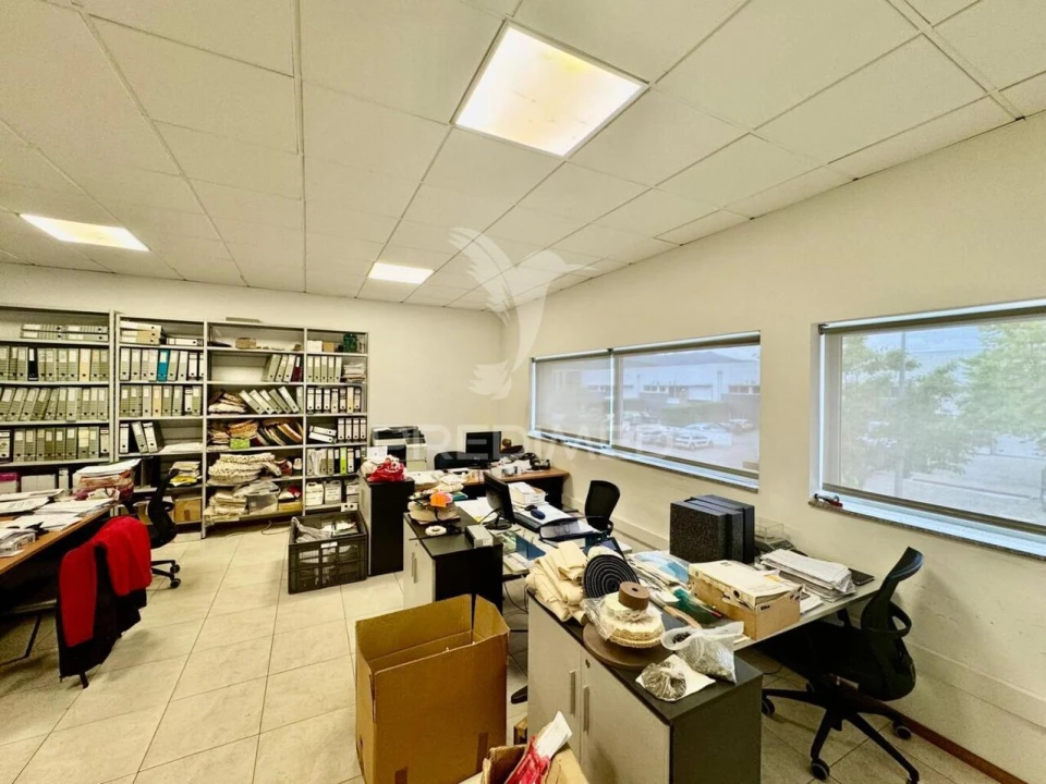 Armazém para Arrendamento em Sande Vila Nova e Sande São Clemente Foto 24