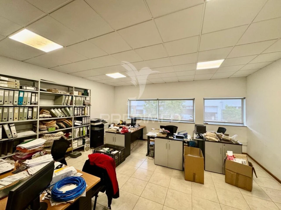 Armazém para Arrendamento em Sande Vila Nova e Sande São Clemente Foto 9