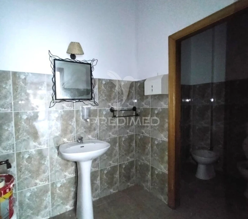 Loja para Arrendamento em Queluz e Belas Foto 13