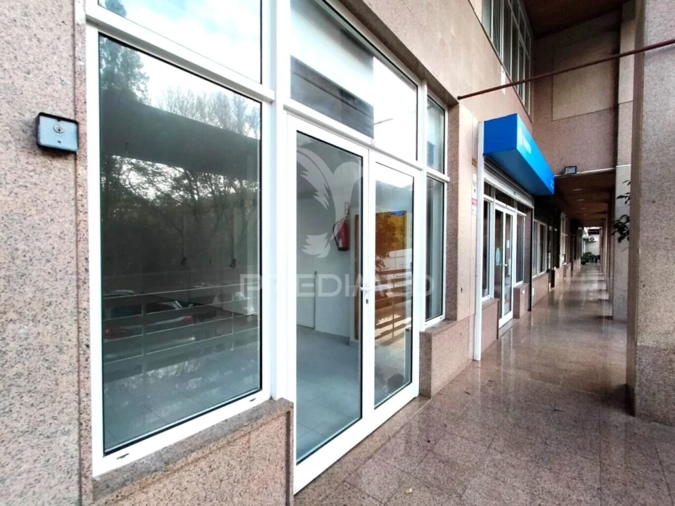 Loja para Arrendamento em Queluz e Belas Foto 17