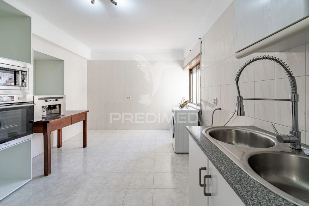 Apartamento T2 para Venda em Baixa da Banheira e Vale da Amoreira Foto 2