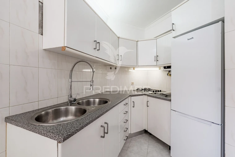 Apartamento T2 para Venda em Baixa da Banheira e Vale da Amoreira Foto 1
