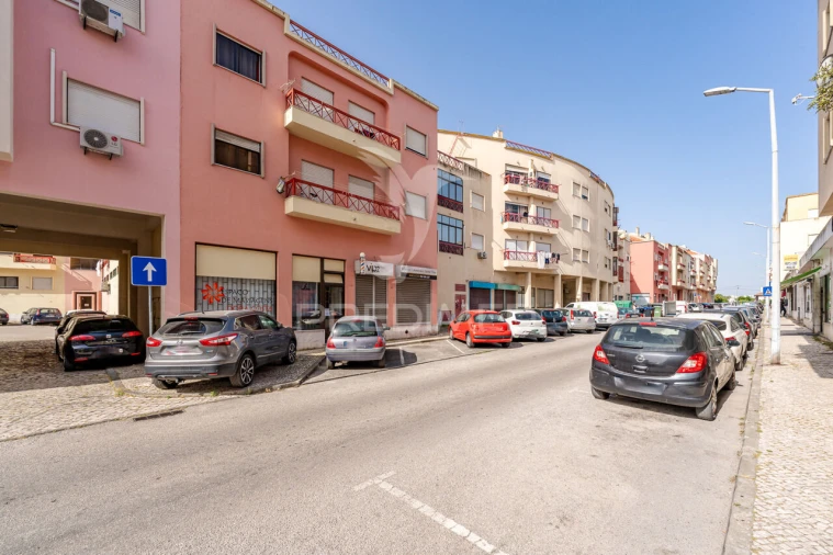 Apartamento T2 para Venda em Baixa da Banheira e Vale da Amoreira Foto 20