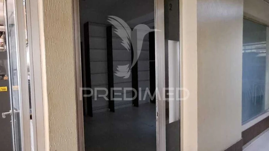 Loja para Venda em Almada, Cova da Piedade, Pragal e Cacilhas