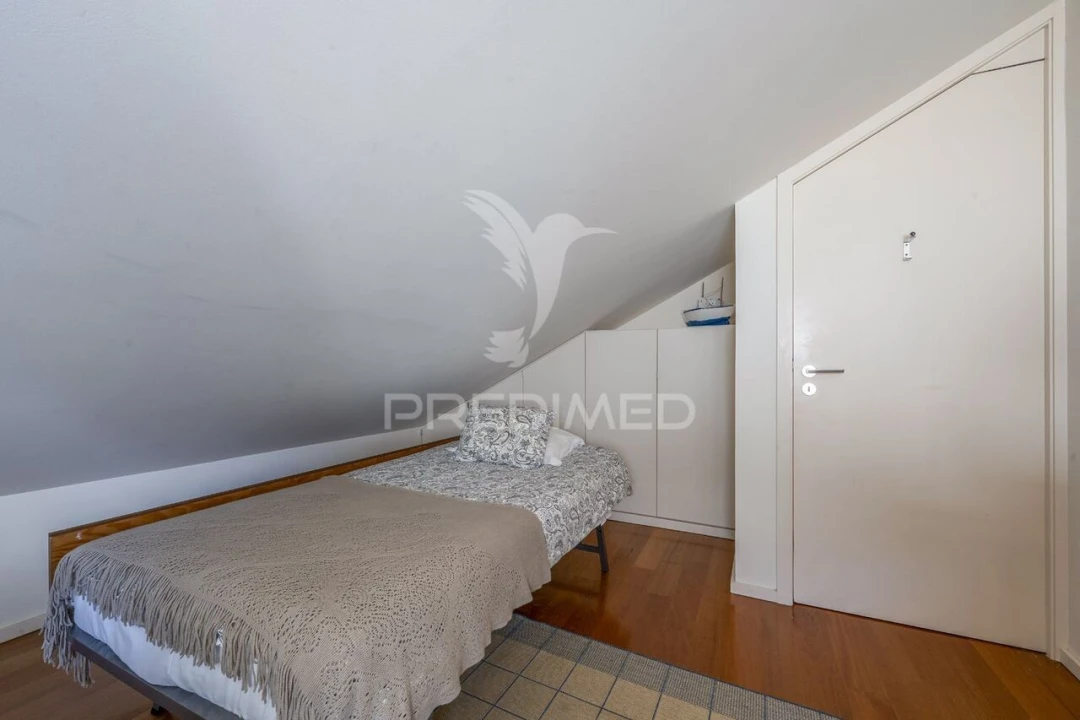 Moradia T5 para Venda em Angra (Santa Luzia) Foto 29