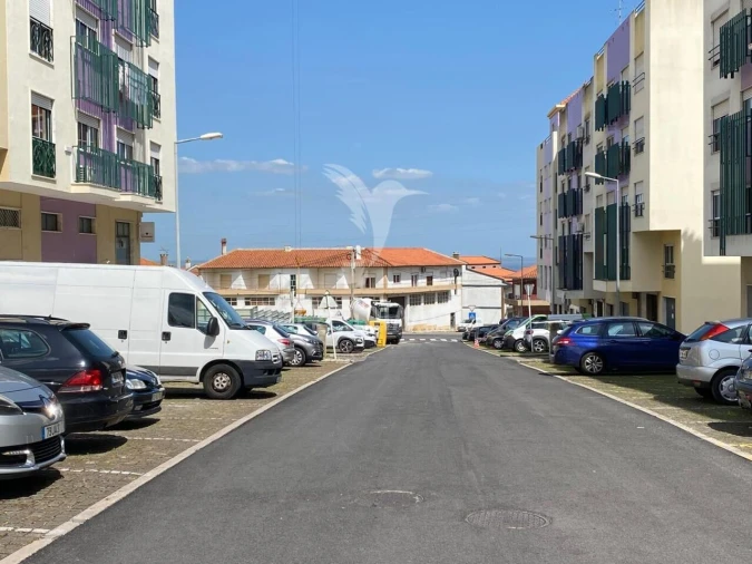 Loja para Venda em Santa Iria de Azoia, São João da Talha e Bobadela Foto 13