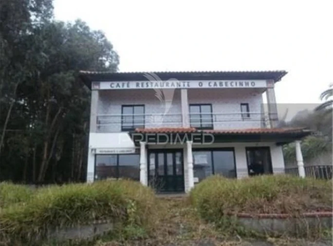 Loja para Venda em Avelãs de Cima Foto 2