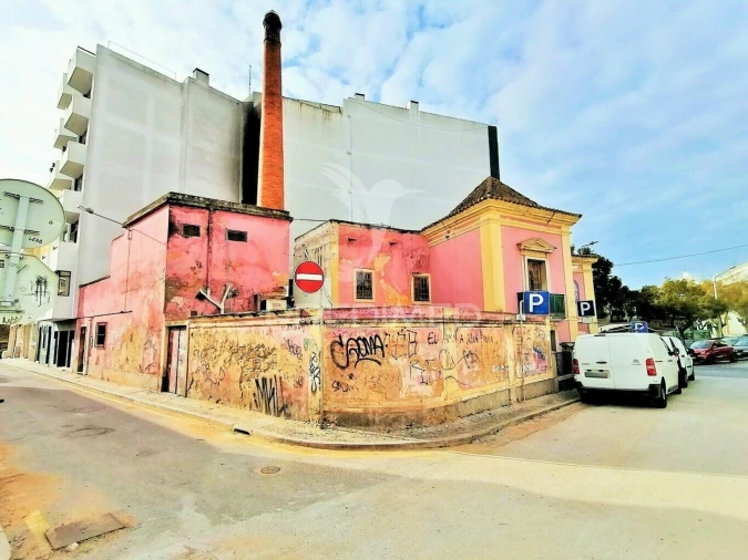 Prédio para Venda em Faro (Sé e São Pedro) Foto 2